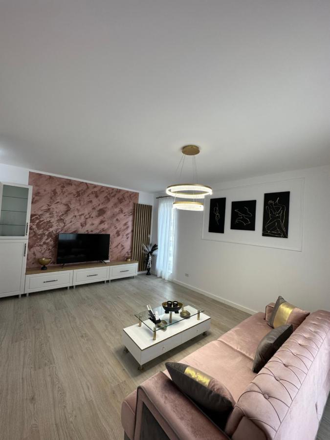 Glamart Apartment Крайова Екстер'єр фото