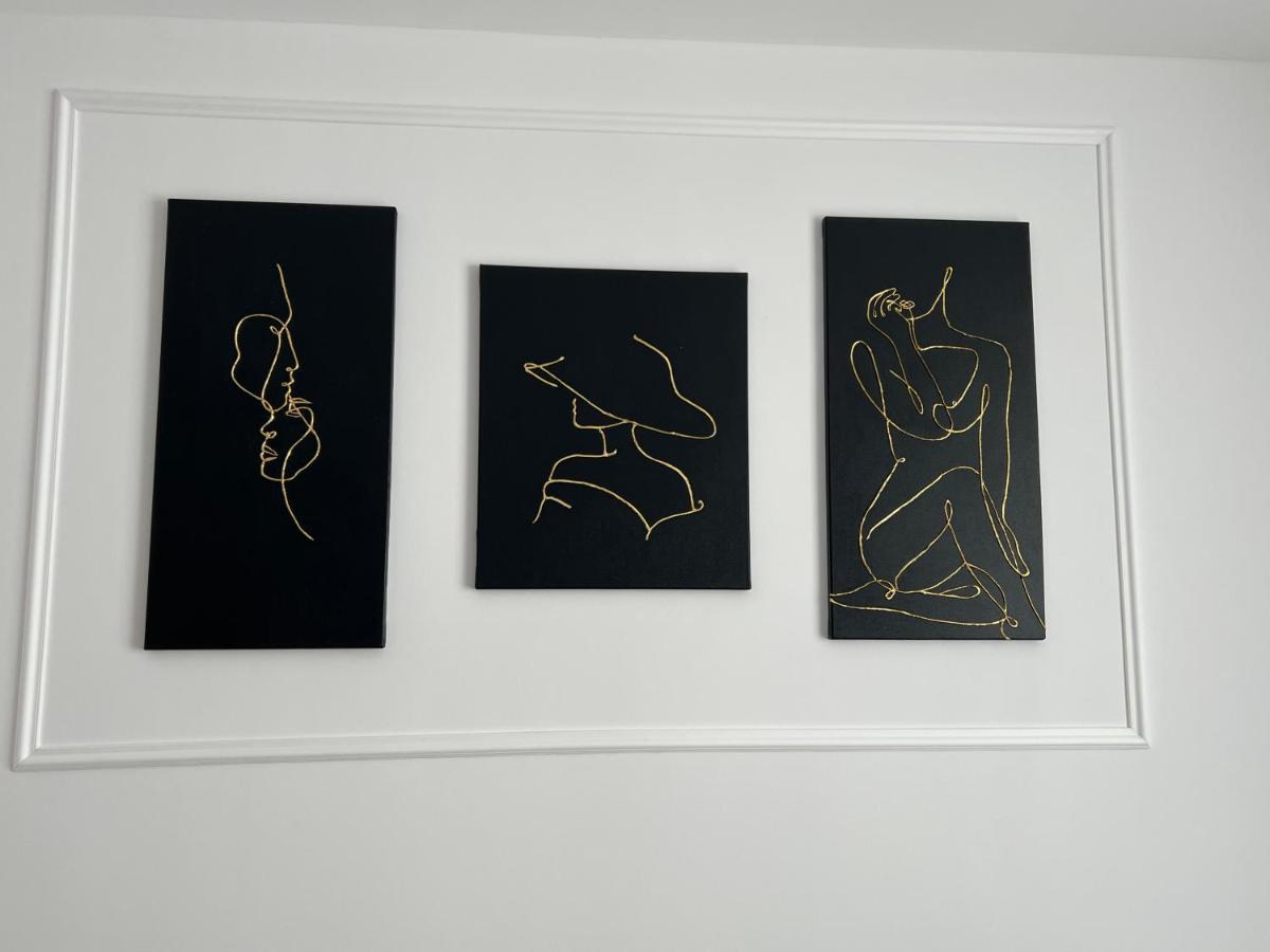 Glamart Apartment Крайова Екстер'єр фото